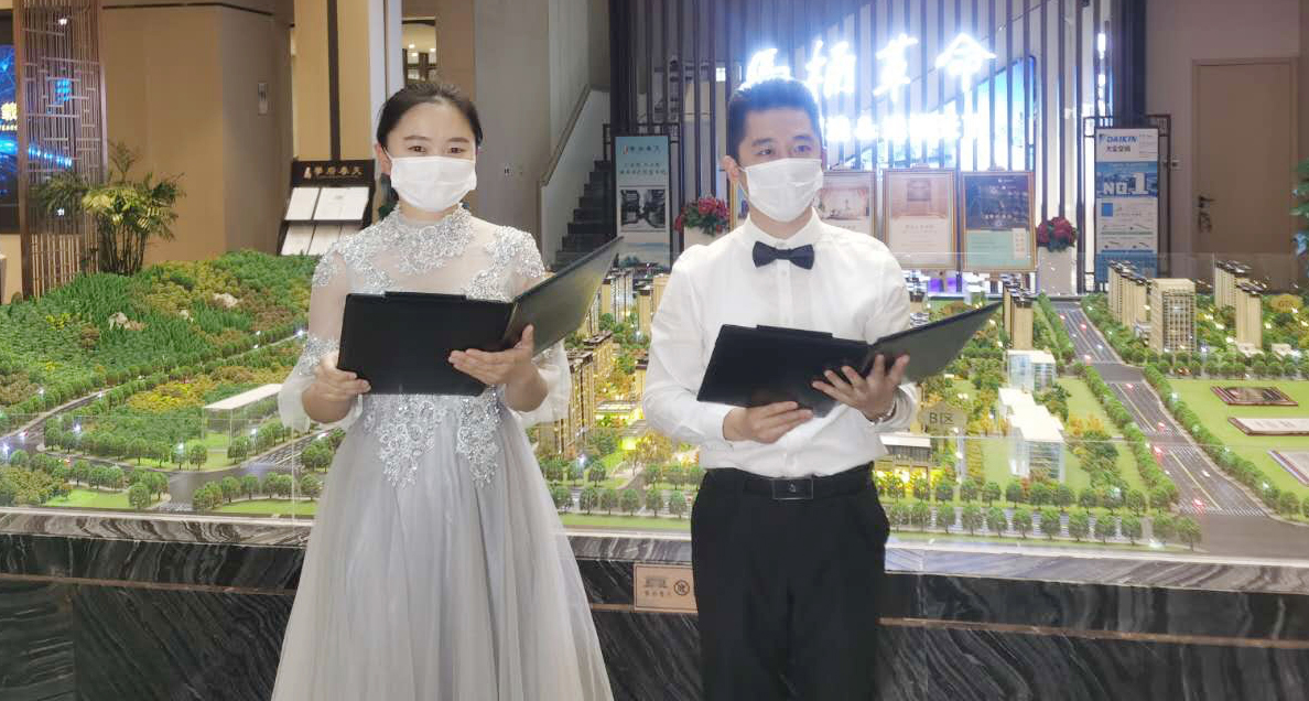 天下泰山合唱團(tuán)舉辦隔空大型詩(shī)歌朗誦會(huì)